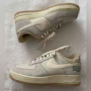 NIKE AIR Suede Shearling Sneakers